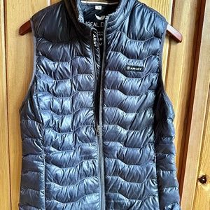 Women’s Ariat black down vest. Size M